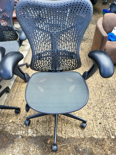 Herman miller mirra triflex - herman,