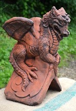 Dragon roof finial 90° angled