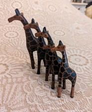 Set Wooden Carved Giraffe Free