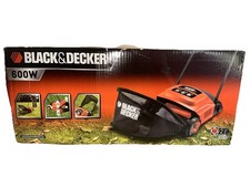Black & Decker Electric Lawn Raker / Scarifier - GD300-GB - 30cm 600W 230V