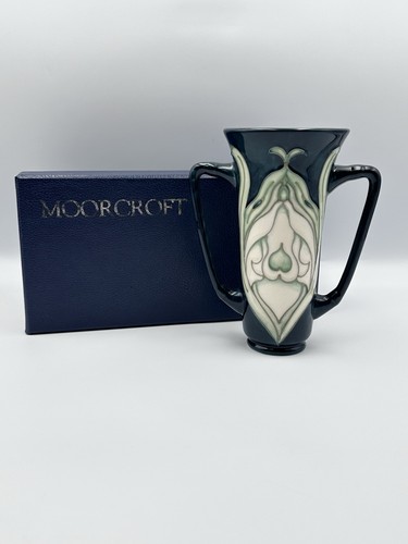 Boxed moorcroft collectors - boxed,