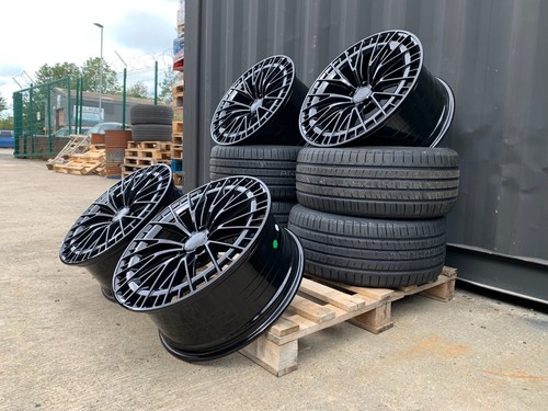 Mercedes e class black - 20",