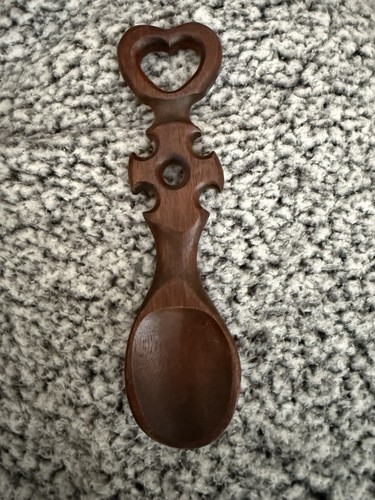 Welsh love spoon - welsh,