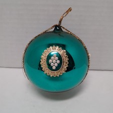 VTG Jumbo Emerald/gold Pearls