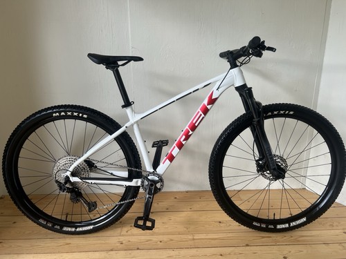 Trek caliber 2022 - trek, 8