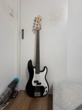 Fender Precision Bass
