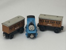 Thomas and Friends Wooden Trains Thomas Shocked Face Rare With Annie & Clarabel