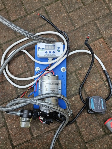 Water fed pole - water, pump