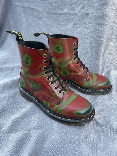 Martens red green rub - green,