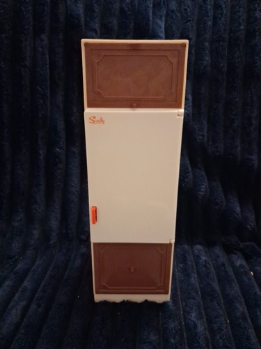 Vintage sindy tall fridge - fridge, with