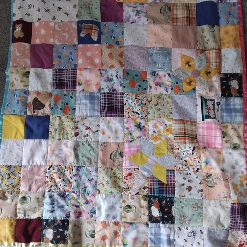Patchwork quilt all - quilt.all, hand