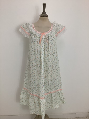Vintage 80s smock nightdress