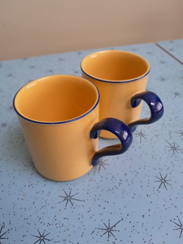 Two yellow blue - two, yellow/blue