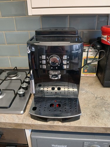 Longhi magnifica - de'longhi,