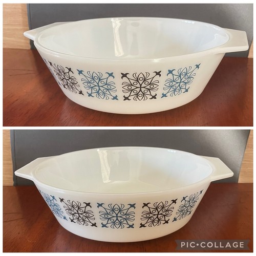 Pair vintage jaj - pyrex, chelsea