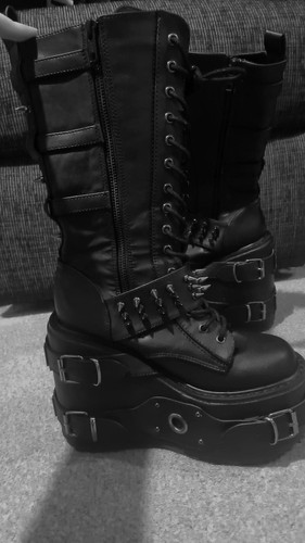 Swing 327 armoured platform