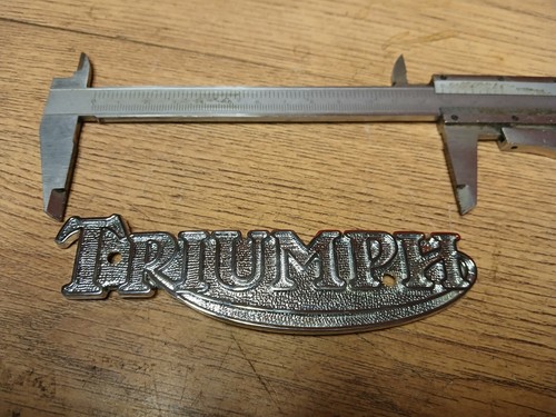 Triumph tank badge - tank,