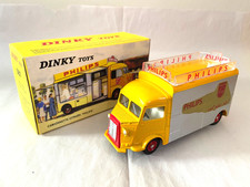 Atlas Classic Dinky Toys 587 Citroën H Display Van 'Philips'