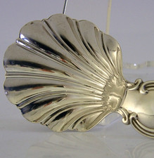 STUNNING EARLY VICTORIAN SOLID