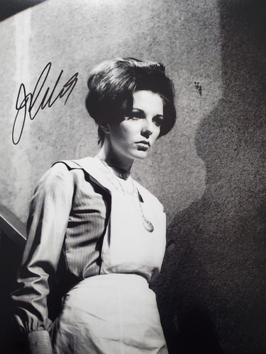 Joan collins autographed - joan,