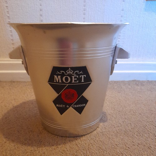 Moet champagne alloy ice - champagne,