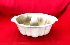 Round Stoneware Pampered Chef