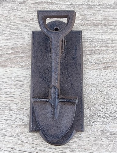 Cast iron door knocker - cast,