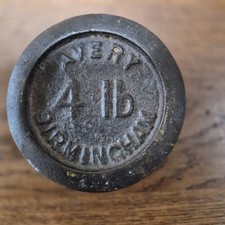 Vintage AVERY 4lb Cast Iron