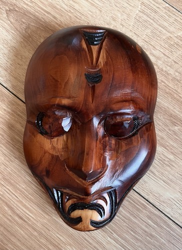 Maori wooden hand - wooden, carved