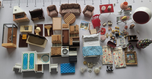 Large job lot vintage lundby - large,
