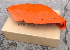 TA02047015 Fender (Left Hand)