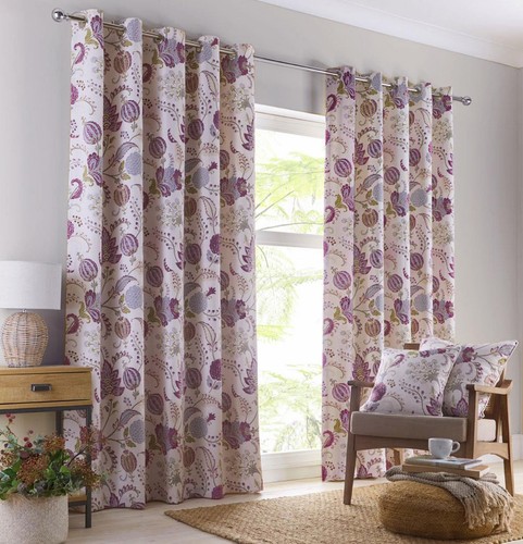 Eyelet curtains lined - , window