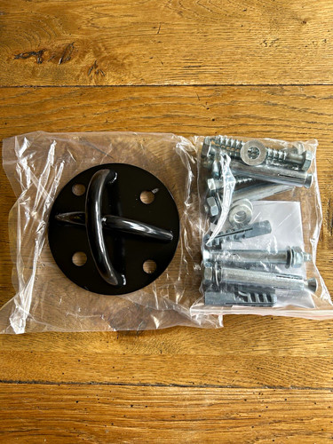 Trx mount with fixings - with,