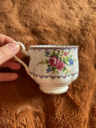 Royal albert bone china - albert,