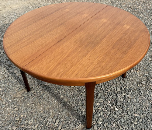 Round extending teak dining - round,