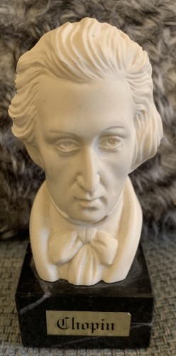Chopin white moulded portrait - white,