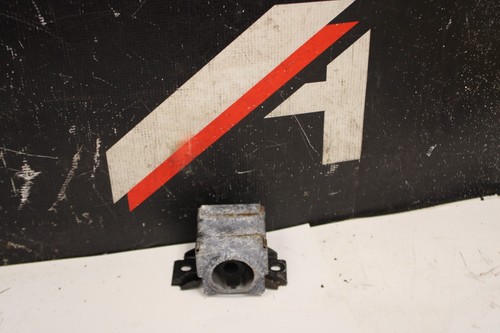 Nissan gtr r35 - exhaust, hanger