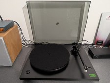 Rega Planar 2 Turntable