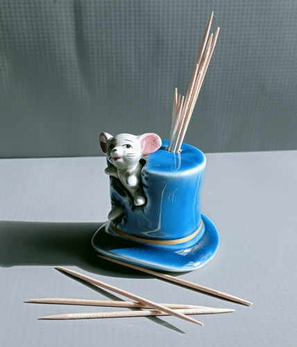 Vintage porcelain foot - foot, in