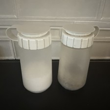 Rubbermaid Servin' Saver Salt & Pepper Shakers Flip Top  3.75" Vintage 