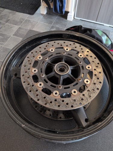 Yamaha 2000 front - 2000, wheel