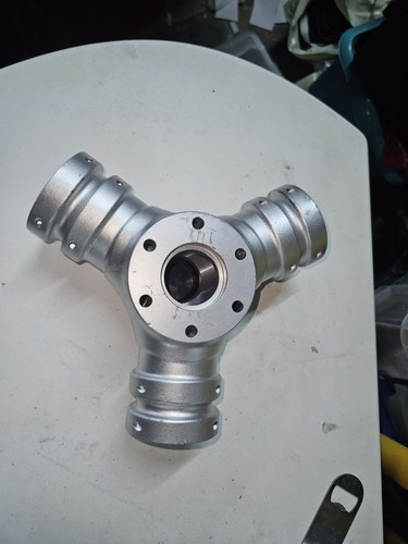Light aircraft propeller hub - light,