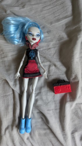 Monster high ghoulia - monster, scaris