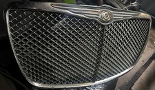 Chrysler 300c STARTECH STYLE GRILL 3.0 Crd Hemi spares OR Repair Wall Hanger 2