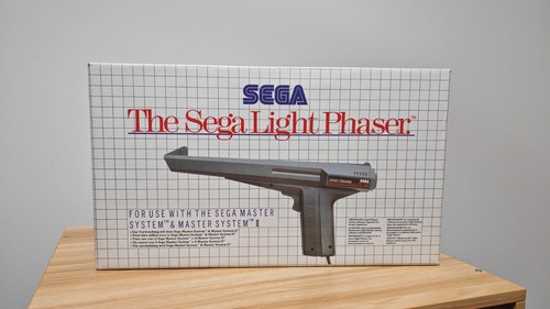 Sega light phaser - sega,