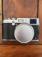macchina fotografica compatta fujifilm x100s silver