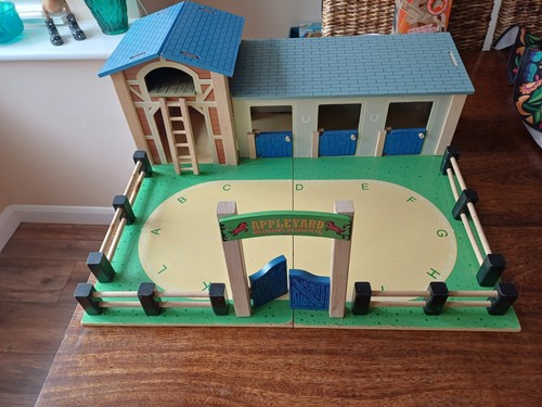 Appleyard riding school - riding,