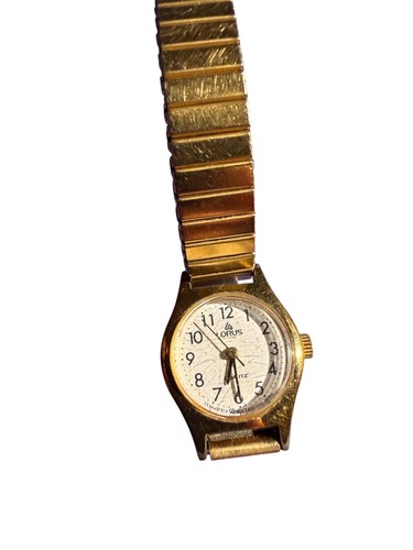 Lorus white round face stretch - white,