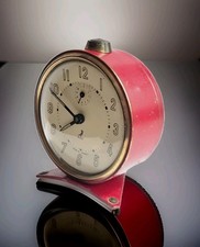 Art Deco Clock Red Desktop