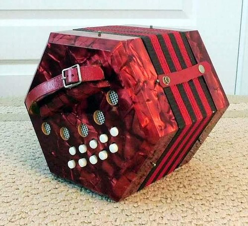 Vintage red concertina - red,